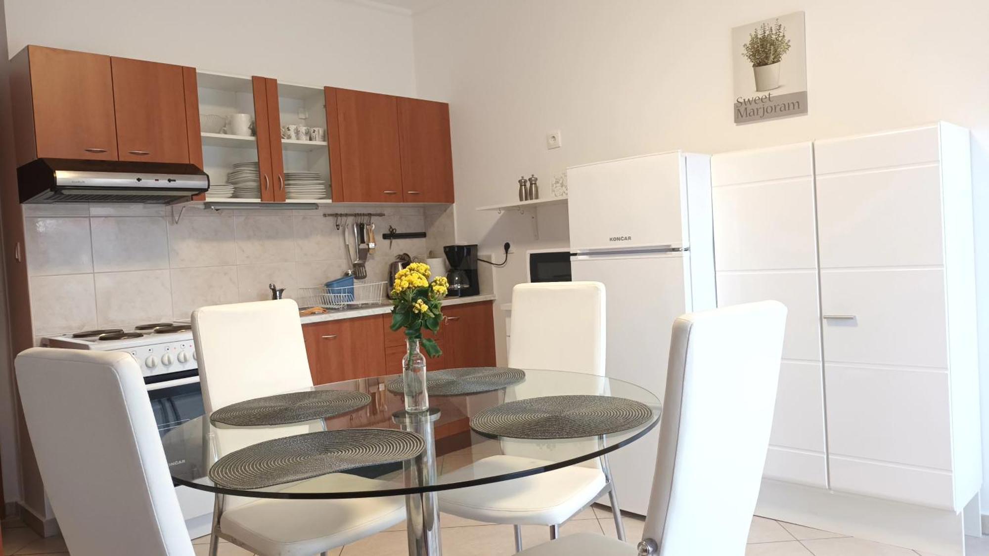 Apartman Sandra -Private Parking And Garden ザダル エクステリア 写真