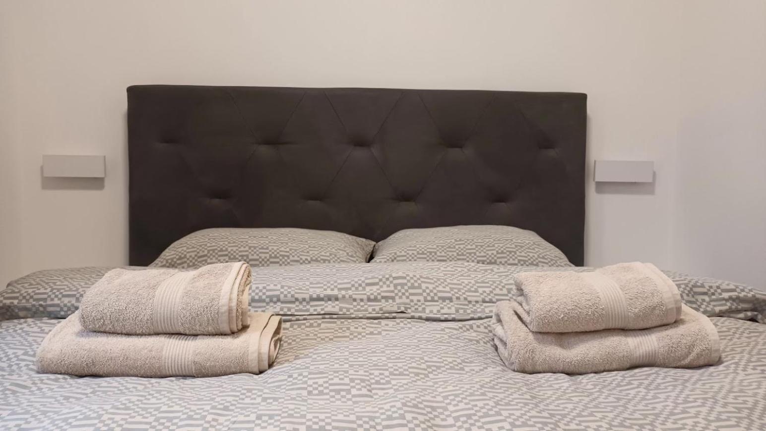 Apartman Sandra -Private Parking And Garden ザダル エクステリア 写真